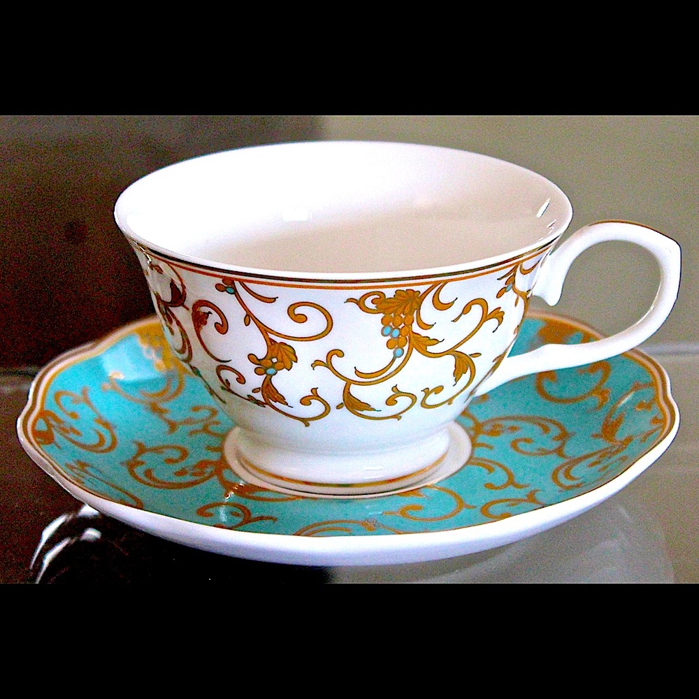 GRACES TEAWARE CUP SAUCER SET